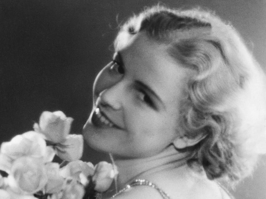 Inga Arvad Smiling