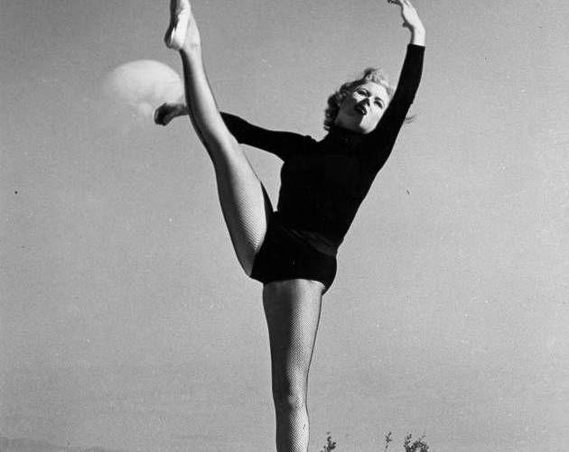 Nuclear Dancer Atomic Pinup