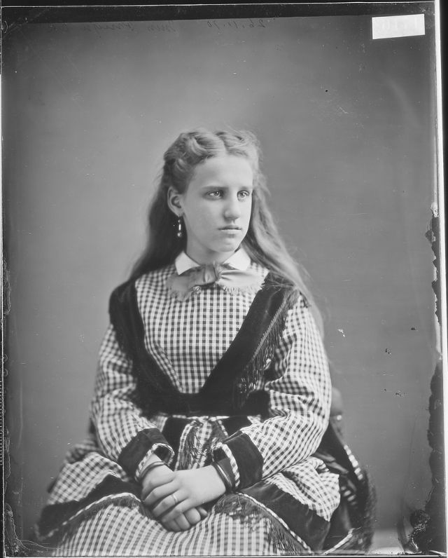 Women Of The Civil War 57 Glamorous Portrait Photos Of American Young Ladies Around 1863 Women Of The Civil War 57 Glamorous Portrait Photos Of American Young Ladies Around 1863
