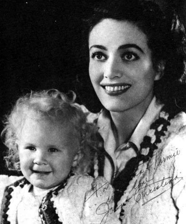 30 Vintage Photos of Joan Crawford With Her Adopted Daughter Christina ...