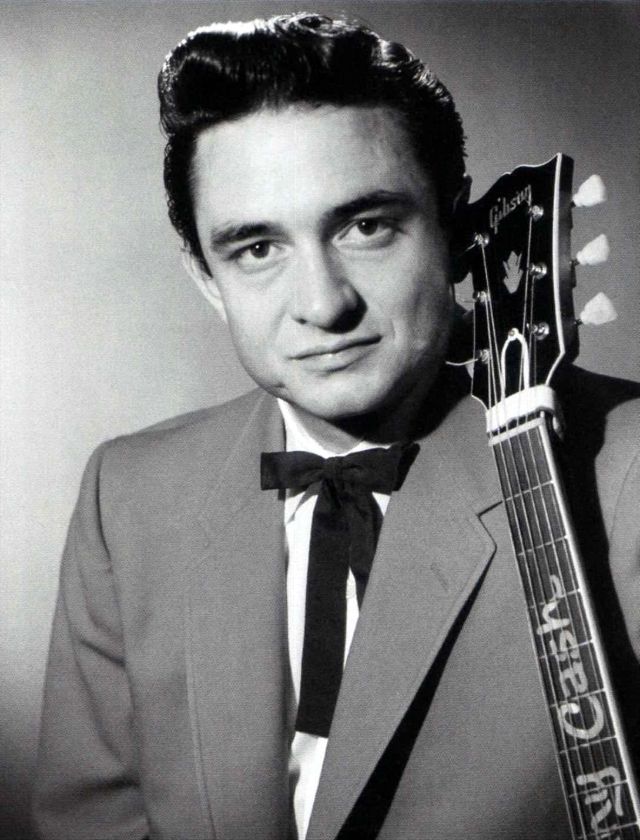 40 Cool Pics of Young Johnny Cash in the 1950s and Early 1960s ...