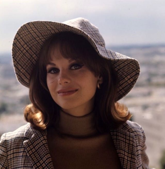 Natalie's Younger Sister: 40 Beautiful Photos of Lana Wood in the 1960s ...
