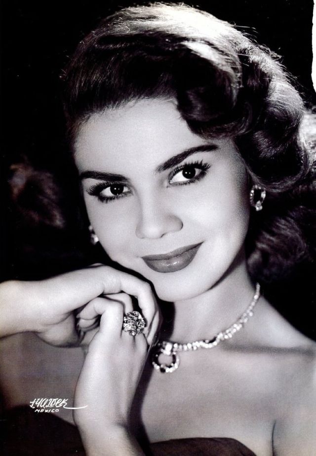 Mexican Classic Sex Symbol Glamorous Photos Of Lilia Prado In The