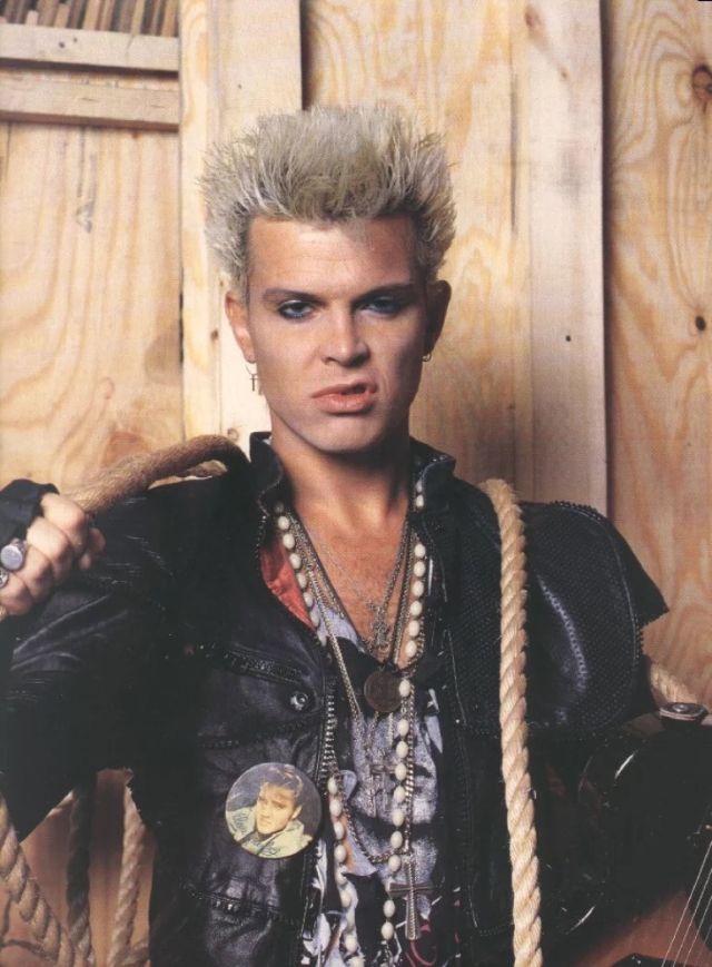 35 Fabulous Photos Show Billy Idol’s Styles in the 1970s and ’80s